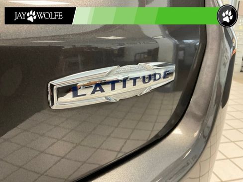 Used 2018 Jeep Compass Latitude w/ Popular Equipment Group AWD/4WD image 24