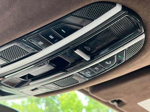 Certified 2021 Porsche Cayenne GTS AWD/4WD image 36