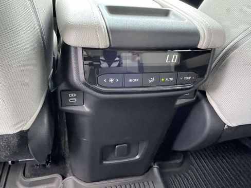 Used 2026 Toyota Grand Highlander AWD Hybrid image 11