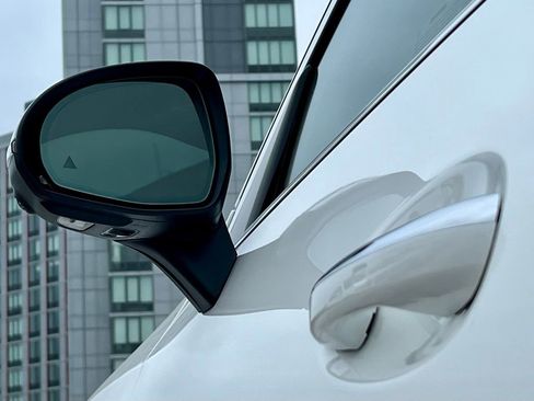 Certified 2026 Mercedes-Benz GLC 300 4MATIC image 8