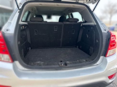 Used 2020 Chevrolet Trax LS image 18