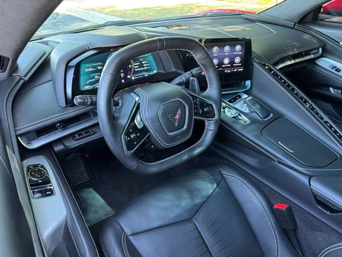 Used 2023 Chevrolet Corvette Stingray Premium Cpe w/ Z51 Performance Package RWD image 3