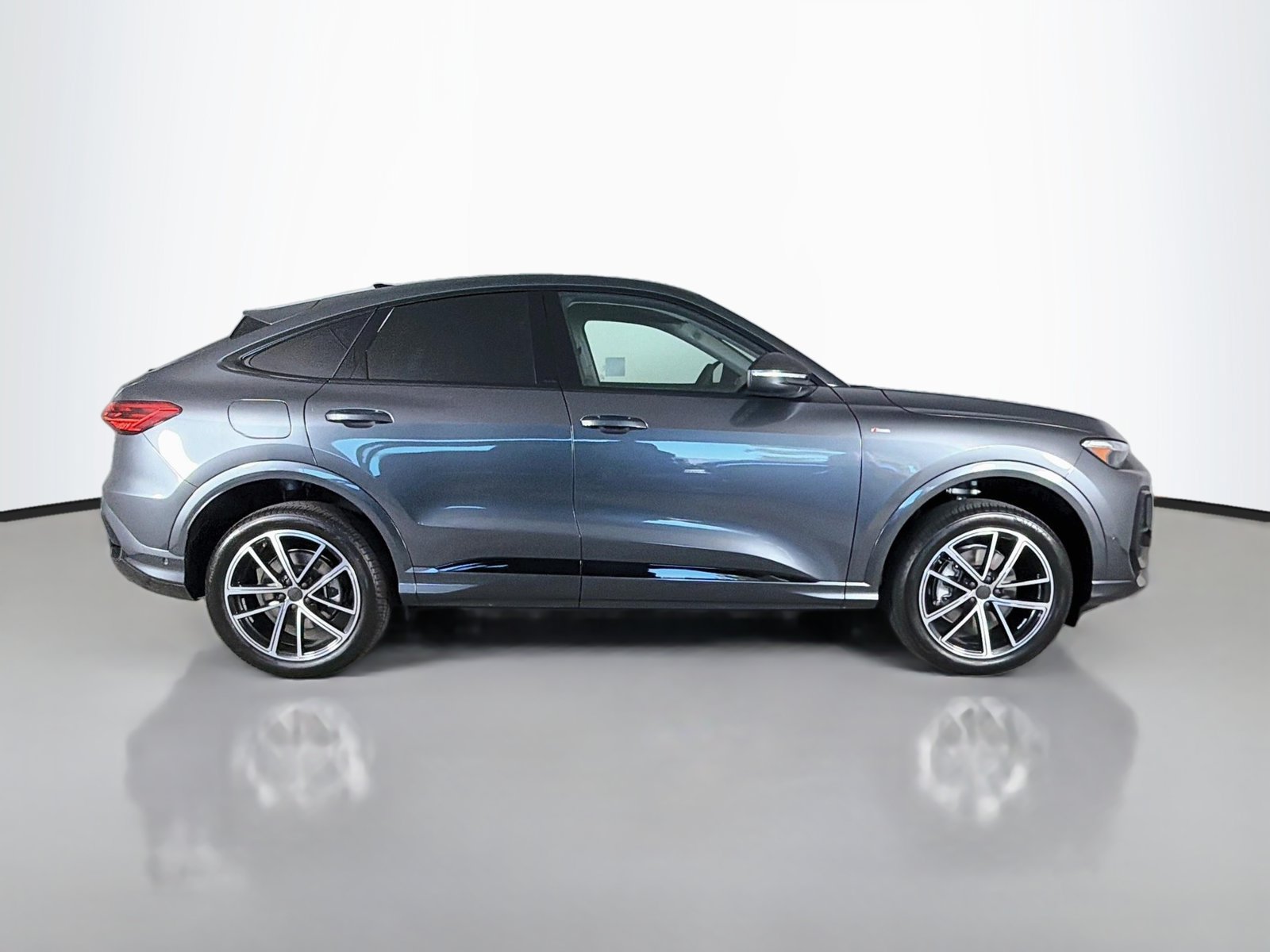 New 2026 Audi Q5 Premium Plus AWD/4WD image 8