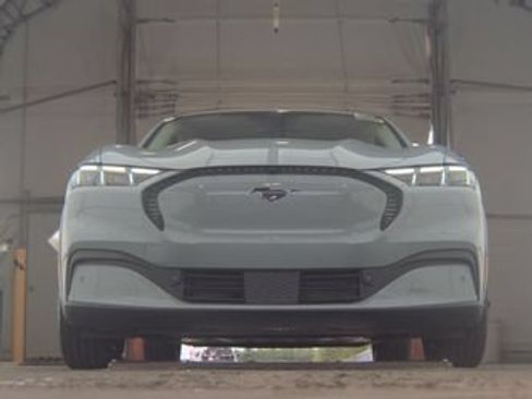 Used 2025 Ford Mustang Mach-E Select w/ Comfort Package Lite AWD/4WD image 3
