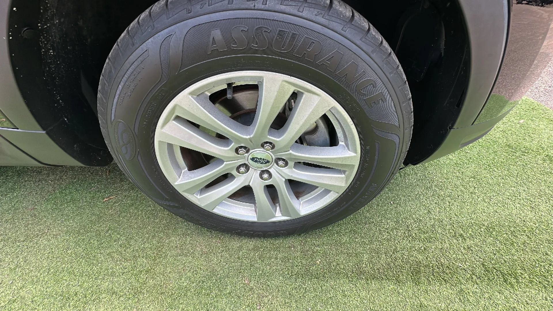 Used 2018 Ford Explorer XLT AWD/4WD image 27