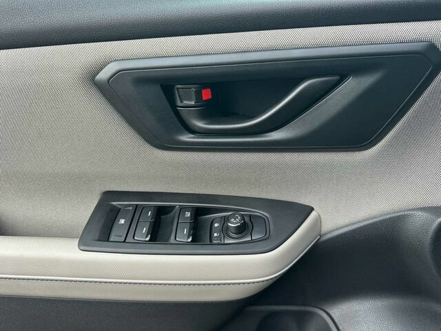 Certified 2026 Subaru Forester AWD/4WD image 11