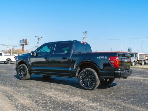 Used 2024 Ford F150 Platinum image 9