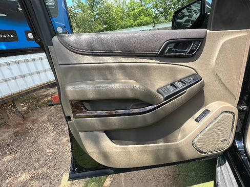 Used 2018 GMC Yukon SLT w/ Open Road Package AWD/4WD image 11