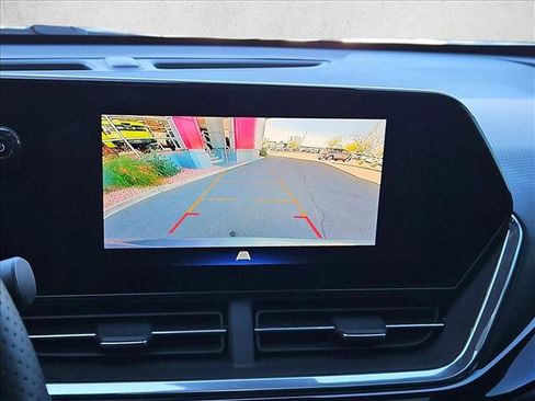 Used 2024 Chevrolet Trax RS w/ Sunroof Package image 18