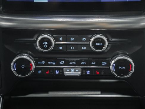 Used 2023 Ford F150 Lariat w/ Equipment Group 502A High image 32