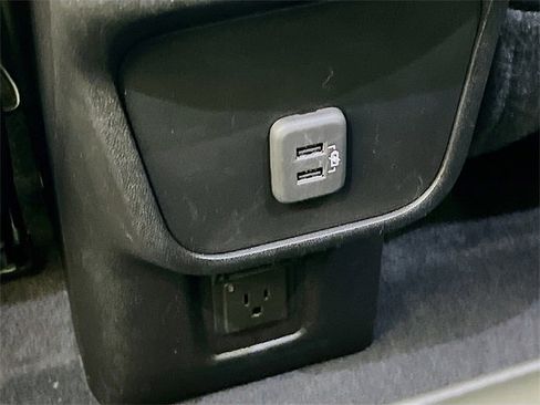 Used 2019 Chevrolet Equinox Premier image 33