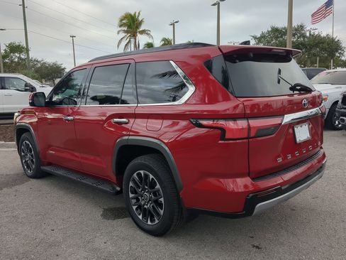 Used 2023 Toyota Sequoia Limited image 7