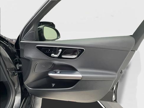 Used 2023 Mercedes-Benz C 300 Sedan image 32
