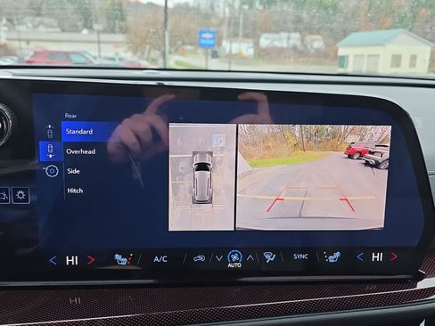 New 2026 Chevrolet Traverse Z71 image 17