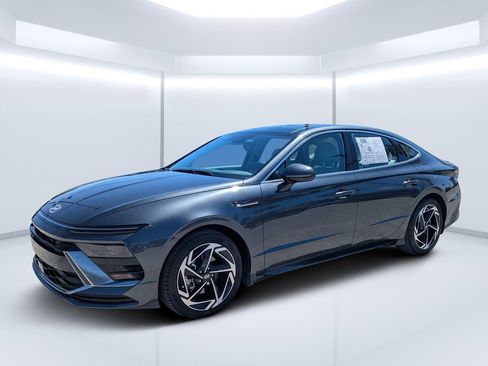 Used 2024 Hyundai Sonata SEL w/ Convenience Package image 7