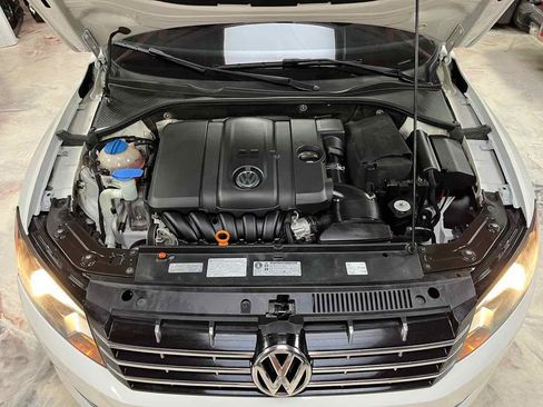 Used 2013 Volkswagen Passat 2.5 SEL Premium FWD image 34