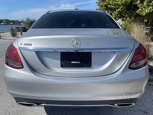 Used 2018 Mercedes-Benz C 300 Sedan w/ Premium Package image 29