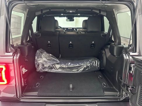 New 2025 Jeep Wrangler Unlimited Sahara w/ Safety Group AWD/4WD image 9