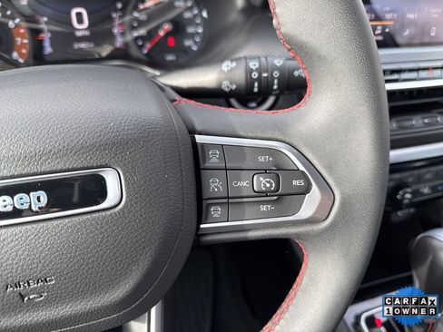 Used 2025 Jeep Compass Trailhawk image 24