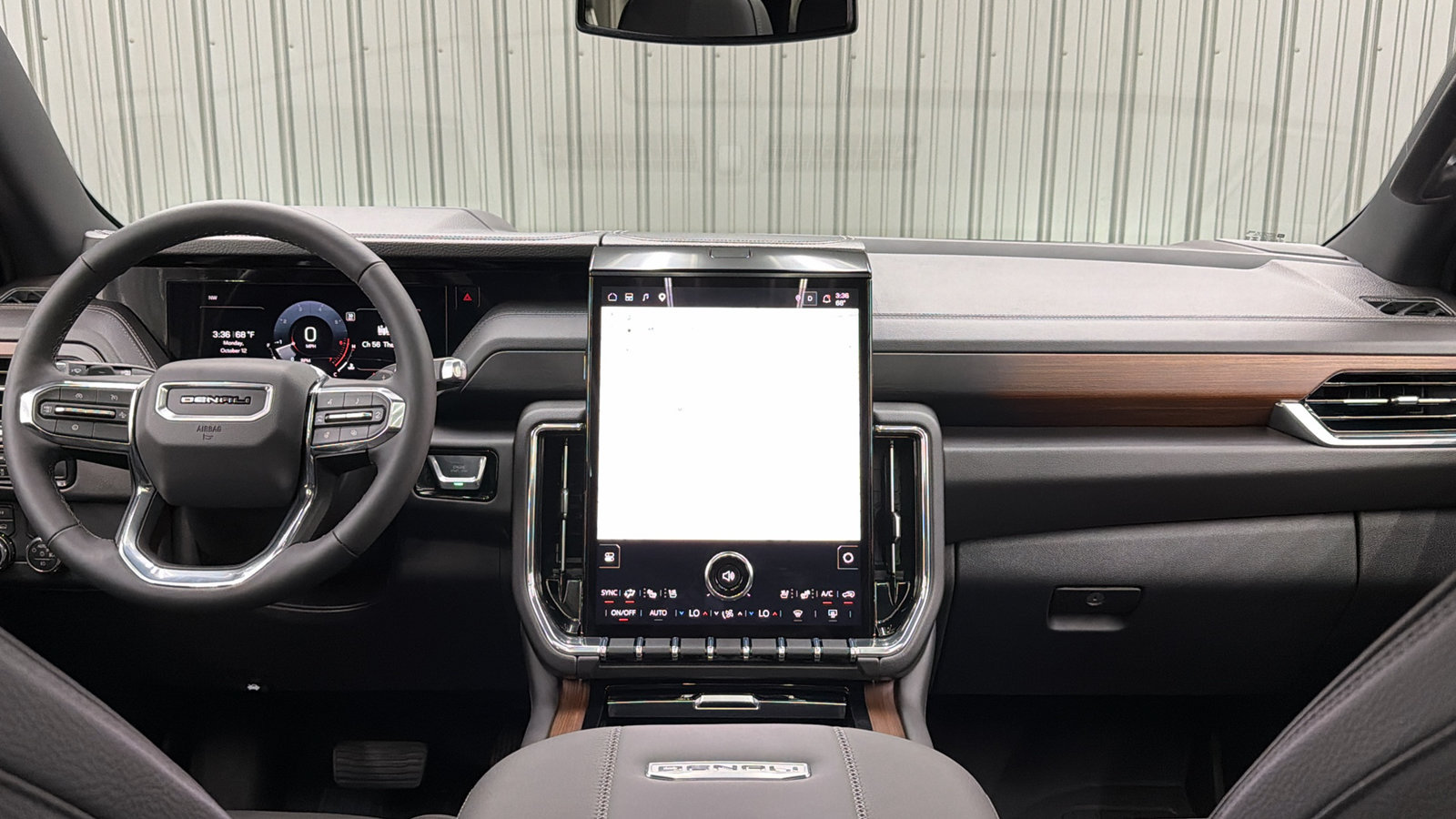 Used 2026 GMC Yukon XL Denali w/ Sun & Power Step Package AWD/4WD image 19
