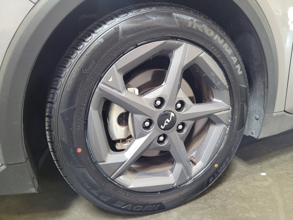 Used 2025 Kia K4 FWD image 31