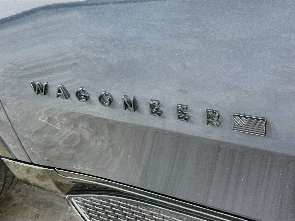 Used 2023 Jeep Wagoneer Series II w/ Convenience Group I AWD/4WD image 28