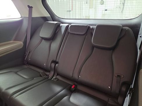 Certified 2025 Kia Carnival FWD image 14