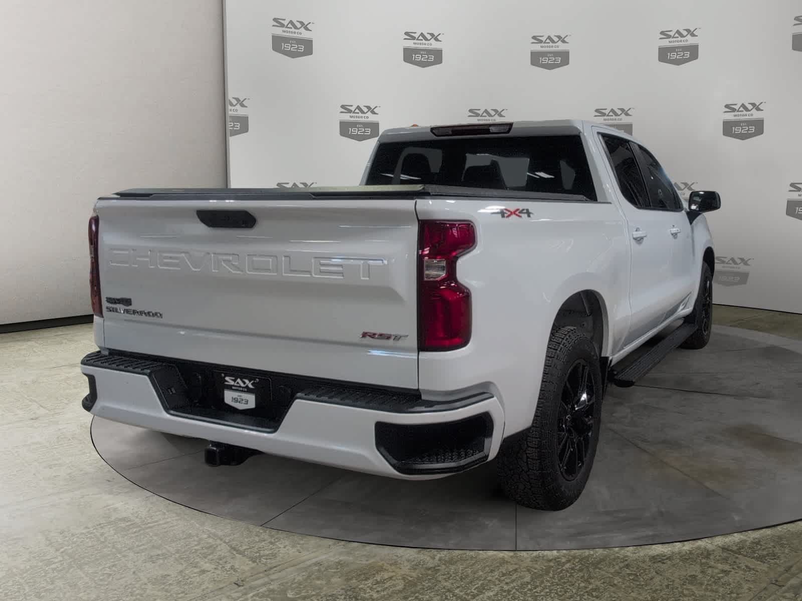 Used 2023 Chevrolet Silverado 1500 RST AWD/4WD image 5