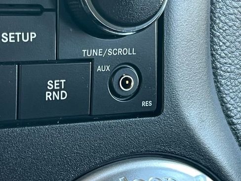 Used 2015 Jeep Wrangler Unlimited Sahara w/ Max Tow Package AWD/4WD image 25