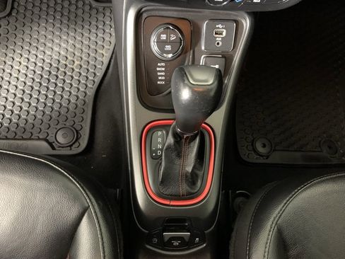 Used 2020 Jeep Compass Trailhawk image 13