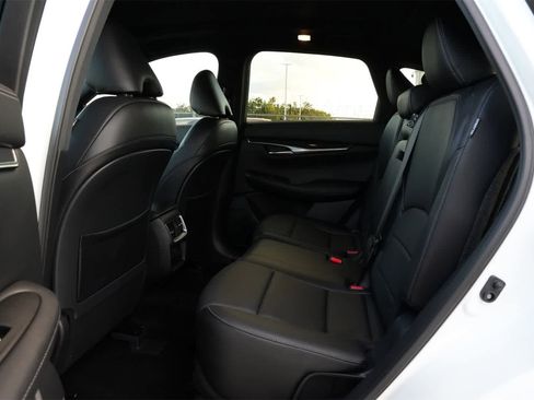 Certified 2025 INFINITI QX50 Sport image 19