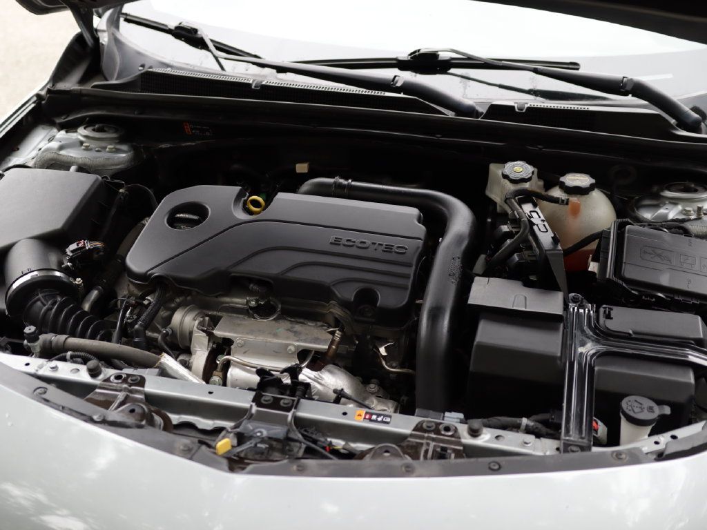 Used 2024 Chevrolet Malibu LT FWD image 28