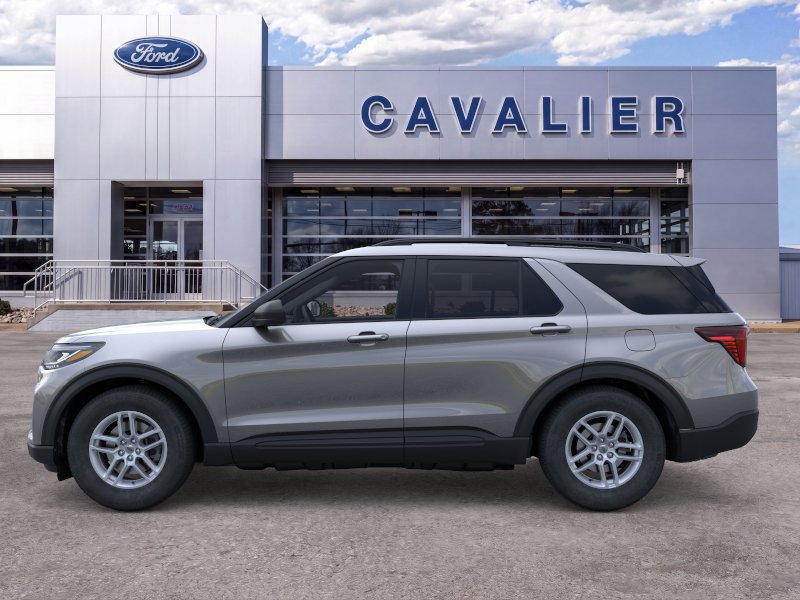 Used 2026 Ford Explorer Active AWD/4WD image 3
