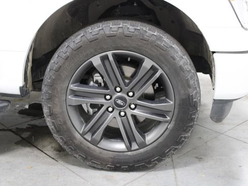 Used 2022 Ford F150 XLT w/ Equipment Group 302A High AWD/4WD image 14
