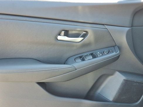 Used 2025 Nissan Sentra SV w/ Trunk Package image 13