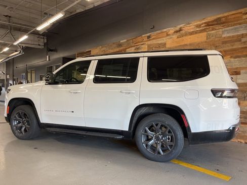 New 2026 Jeep Grand Wagoneer Limited image 20