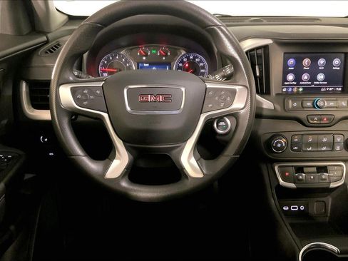 Used 2024 GMC Terrain SLE AWD/4WD image 5