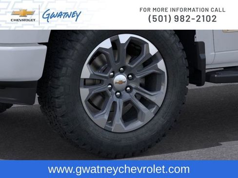 New 2026 Chevrolet Silverado 1500 High Country w/ LPO, Dark Essentials Package image 9