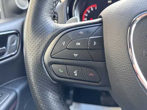 Used 2025 Dodge Durango GT w/ Blacktop Package AWD/4WD image 16