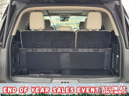 Used 2019 Ford Expedition Platinum image 9