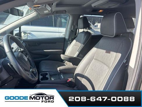 Used 2022 Honda Odyssey Elite image 4