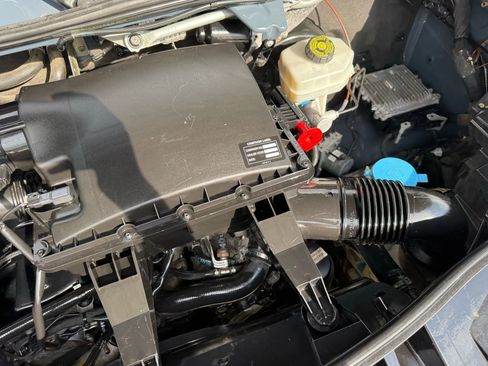 Used 2019 Mercedes-Benz Sprinter 144 image 31