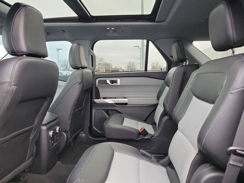 Certified 2023 Ford Explorer XLT w/ Equipment Group 202A image 13