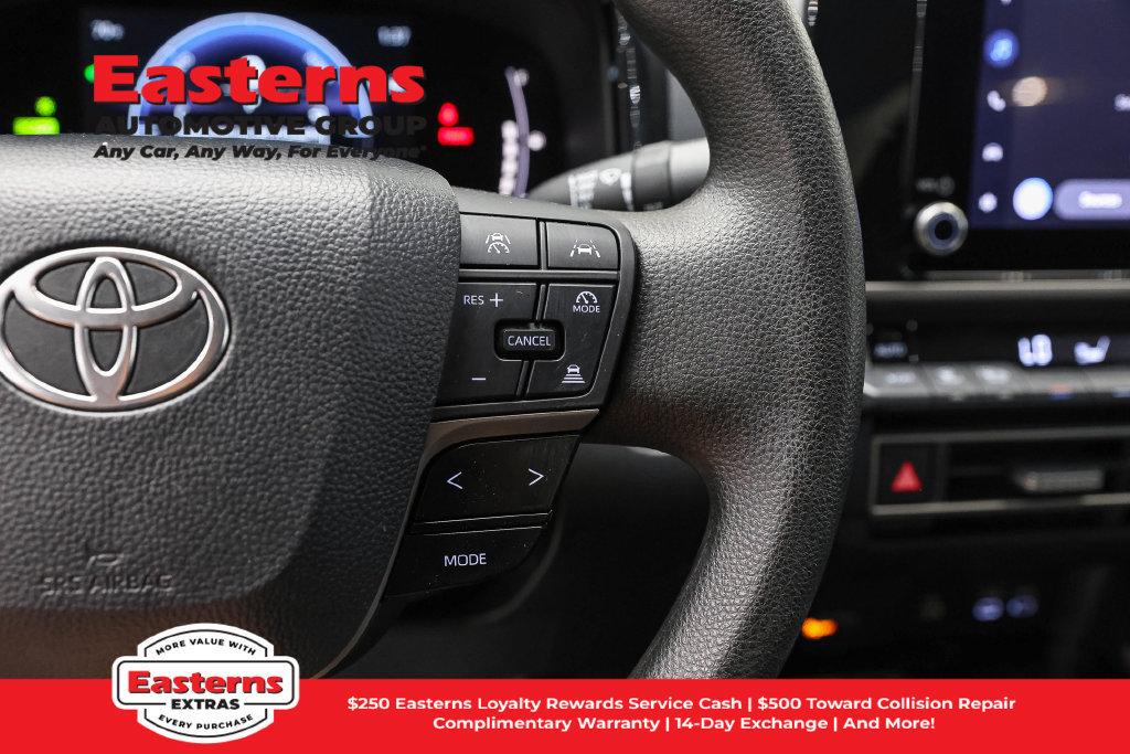 Used 2026 Toyota Camry LE FWD image 17