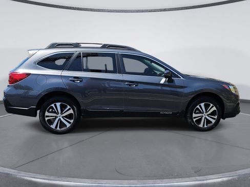 Used 2019 Subaru Outback 2.5i Limited AWD/4WD image 2