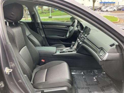 Used 2019 Honda Accord LX image 33