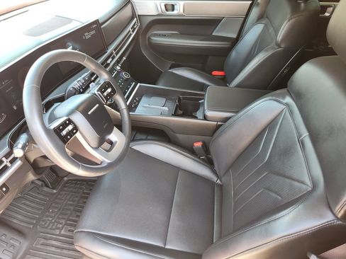 Used 2025 Hyundai Santa Fe SEL FWD image 16