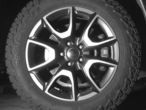 Used 2025 Jeep Compass Trailhawk image 13