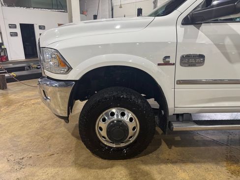 Used 2014 RAM 3500 Laramie Longhorn AWD/4WD image 10