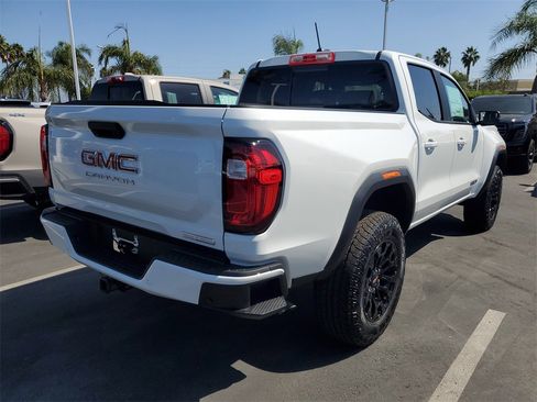 New 2026 GMC Canyon Elevation w/ Convenience Package image 4